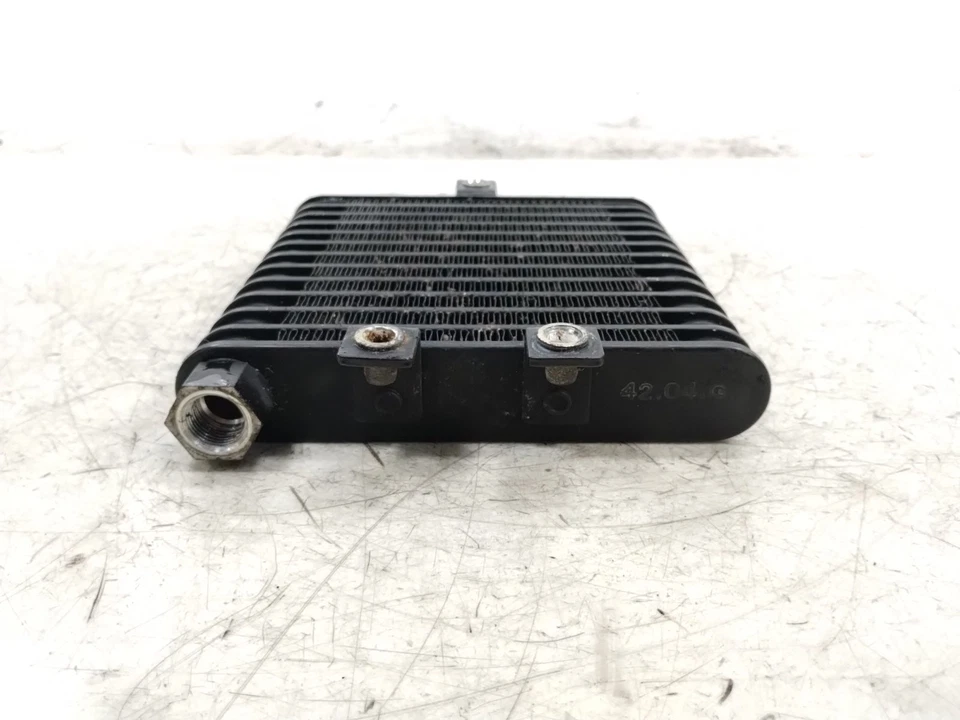 Triumph Thruxton 900 2005 enfriador de aceite Foto 2 de 4