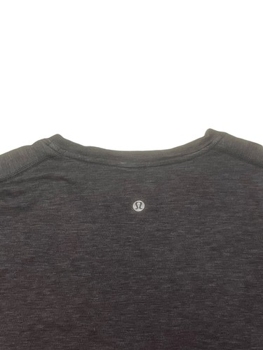 Lululemon Shirt Mens Medium Gray Metal Vent Tech Short Sleeve Crew Performance - Picture 6 of 9