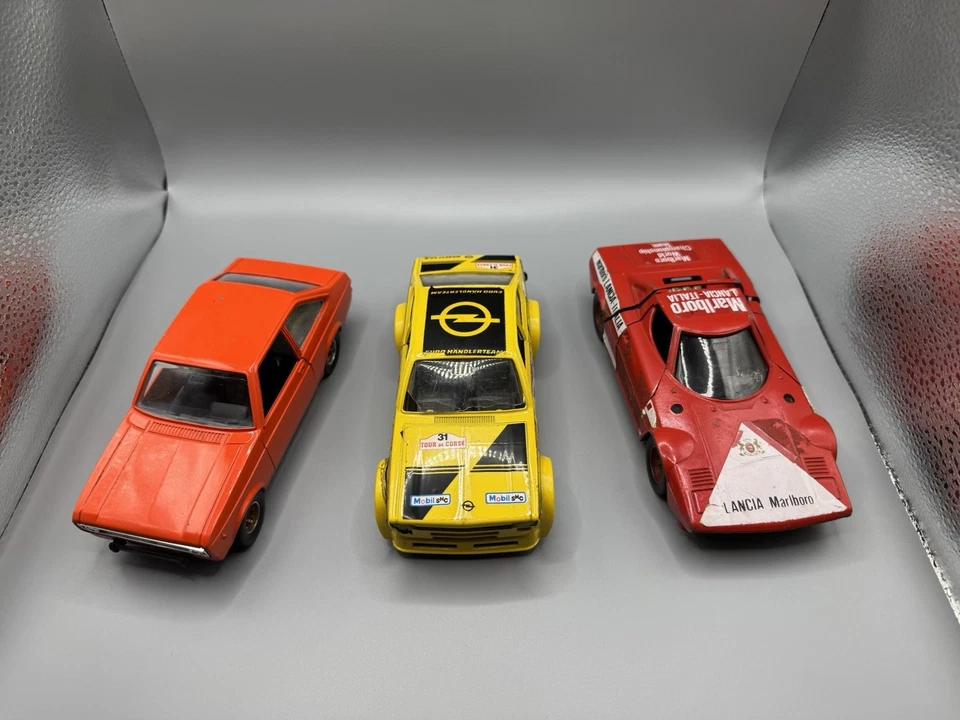 Lotto Bburago 1/24 Ford Escort 1100 ,Kadett rally e Stratos recupero o ricambi - Immagine 4 di 4