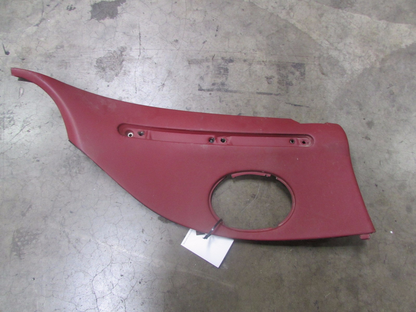 Maserati Coupe, LH, Left Quarter Trim, Bordeaux, Minor Scratches, P/N 9812109