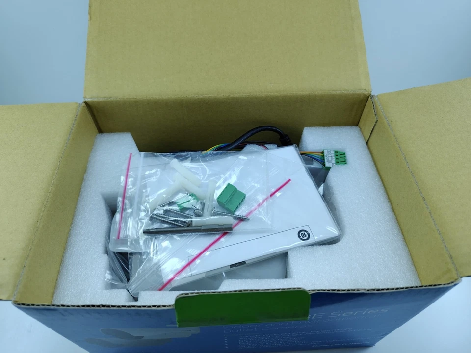 PELCO Sarix IBE Series Bullet Camera IR POE12V,24V 2MP, 9-22mm - Image 3 of 4