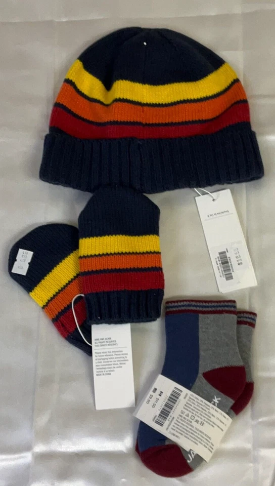 Janie And Jack Camiseta Pantalones Cortos Gorro Sombrero Calcetines Conjunto Niños Talla 6 a 12 Meses Azul Foto 4 de 4