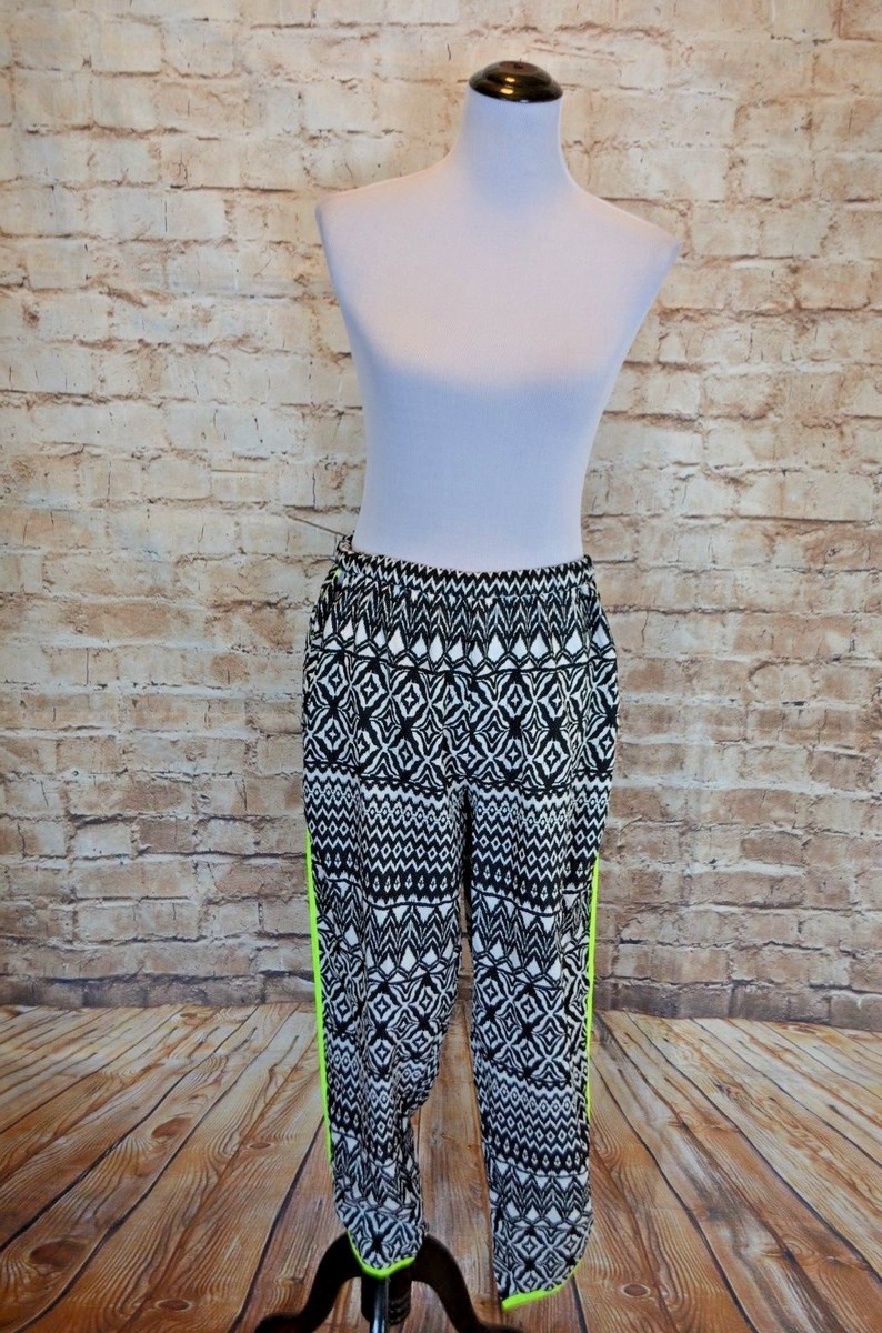 Ultra Flirt Juniors Printed Jogger Pants NWT XL black white