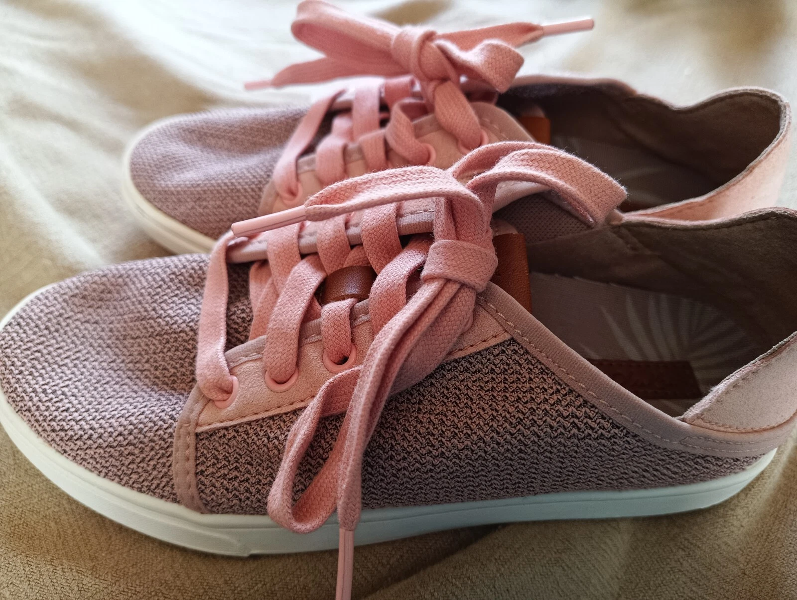 olukai pehuea li women's convertible sneakers Size 5 pink slip on low top shoes