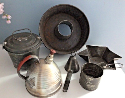 6 Vintage Kitchen Tin, Star Mold Sifter Bunt Pan Ice cream Scoop, Sifter, Kettle