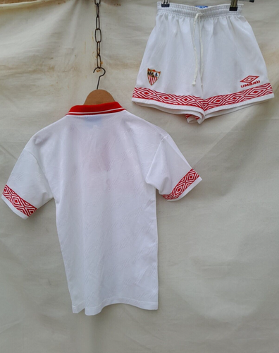 Vintage Umbro Sevilla FC Home 1994 95 Football Shirt Boys 10 White Red - Picture 5 of 13
