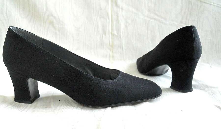 Vintage Stuart Weitzman Seda De De De Salón Tacón Bloque Grueso Bota 8.5M Minimalista e67c47 Vintage Stuart Weitzman Seda De De De Salón Tacón Bloque Grueso Bota 8.5M Minimalista e67c47