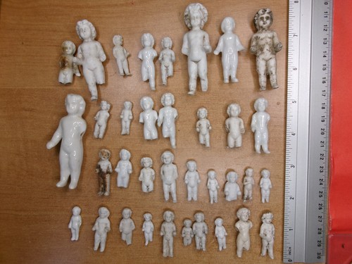 35 ANTIQUE 1800's GERMAN CHINA FROZEN CHARLOTTE defective uncleaned age 1880-