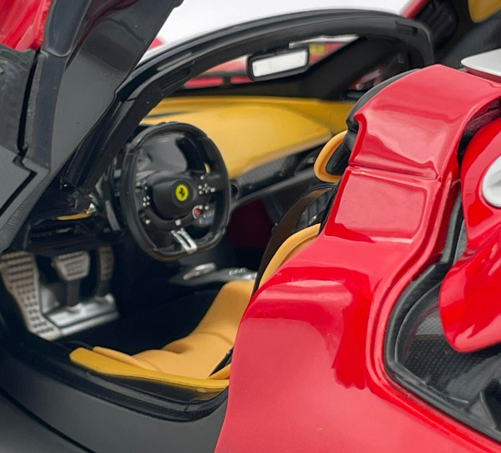 Ferrari w/ V12 Engine in Le Mans Race Car Custom Built Metal Body1:18SCALE MODEL