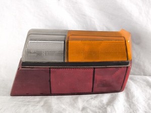 VW Passat 32 B1 Rücklicht Rückleuchte Hella Rechts