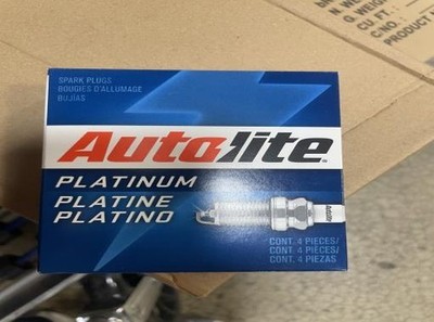 AP5245 Lot of 4 Autolite Spark Plugs