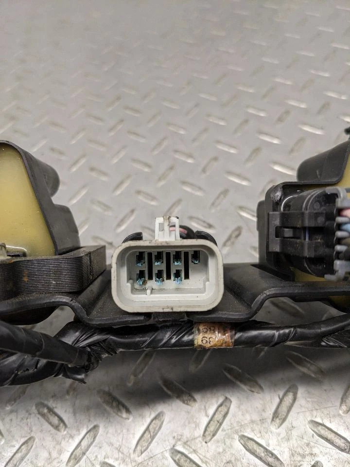 Bobina/encendedor estilo clásico ID 12558693 se adapta a camioneta Sierra 1500 99-07 1176320 Foto 3 de 4