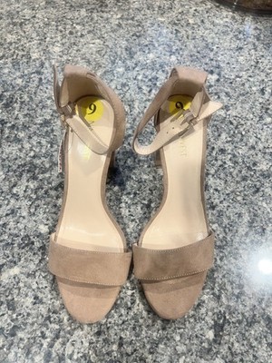 Nine West Women's Sandy Open Toe Wedge Heel 3'' Heel Sandals Taupe Size 9M