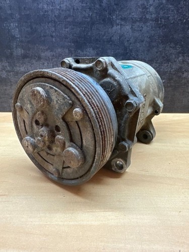 Volkswagen Golf IV 2001 Klimakompressor Pumpe 1J0820803F Diesel 81kW HAA1753