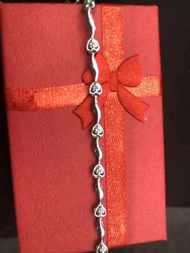 PULSERA TENIS CORAZONES ORO BLANCO 14KT CON DIAMANTES Y ZAFIROS AZULES TALLA 7” - Imagen 3 de 19