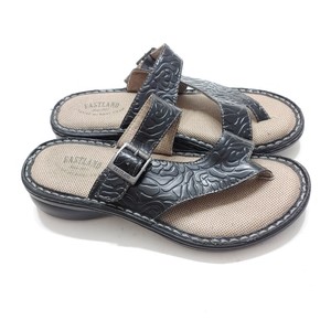 eastland townsend sandals