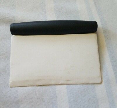 Stainless Steel Bench Scraper Chopper Multi-purpose Dough Measuring Chopping New
