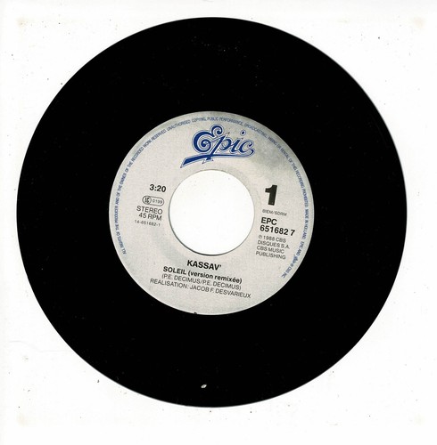 Kassav Vinile 45 Giri RPM Soleil Versione Zou -epica 651682 Rare - Foto 2 di 3