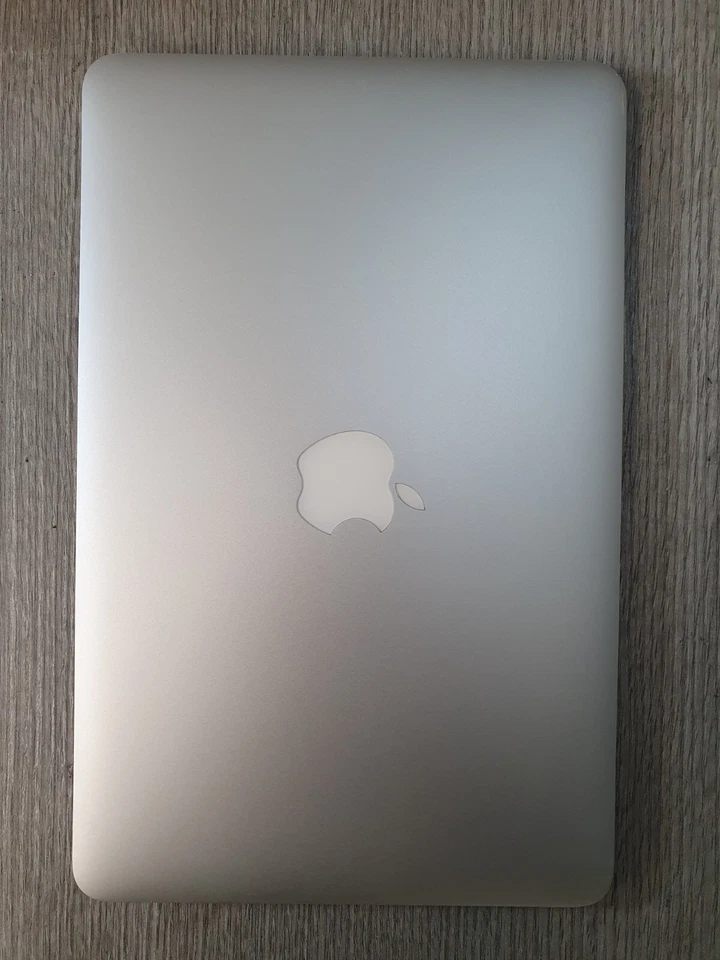 Apple MacBook Air 11" 2015 · i5 · 4GB · 120GB, photo 4 of 5