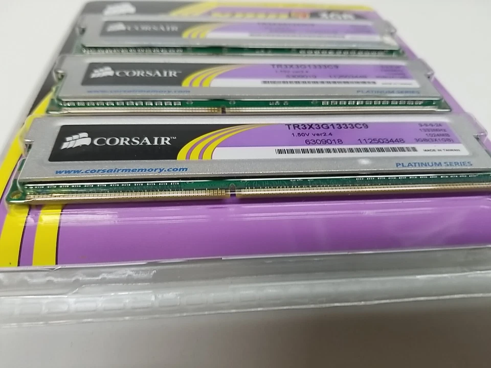 Corsair XMS 3 GB DIMM 1600 MHz DDR3 Memory (TR3X6G1600C9) - Image 3 of 4