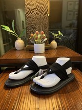 New Sanuk Size 6 Yoga Sling 2 Black Yoga Mat Sandals Womens Stretch Can Fit 6Y