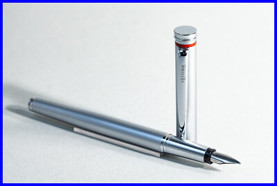1990er rOtring Patronen Füller mit MEDIUM Stahl Feder in matt Stahl