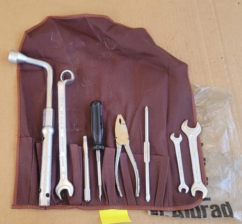 Mercedes Benz W126 300se NOS New Old Stock Spare Tire Tool Kit / Complete - Image 4 of 4