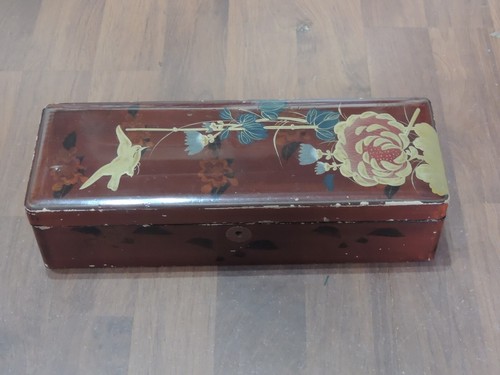 Antique Chinese incense holder box in hand-painted lacquered wood - Picture 1 of 14