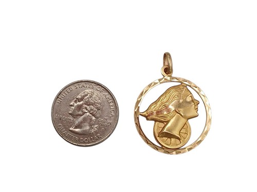 18K 750 Yellow Gold Lady Fortuna Round Pendant 4.9 Grams - Picture 3 of 3