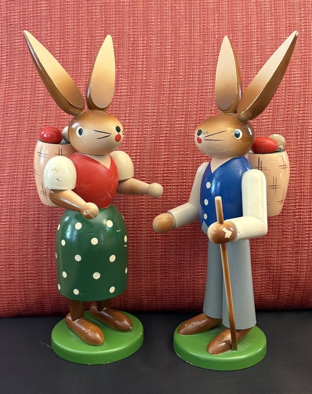 Pair Vintage 1970s Gahlenz Erzgebirge 12in Wood Rabbits Hand Made East Germany