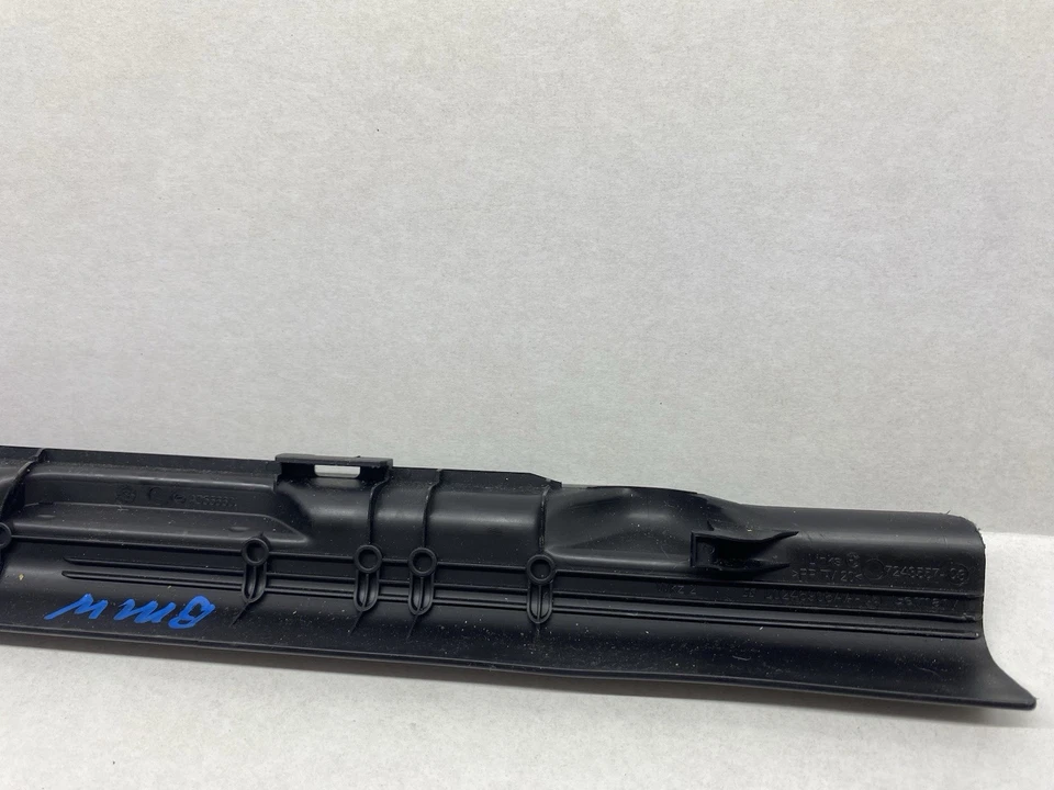 BMW 330E F30 2015 asiento delantero izquierdo lado del conductor cubierta de pista panel de moldura OEM Foto 3 de 4