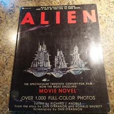 ALIEN Movie Novel Vintage 1979 First Avon Printing Full Color 