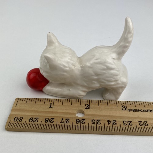 VTG Goebel Figurine White Cat Green Eyes Red Ball 3" West Germany READ - Picture 9 of 9
