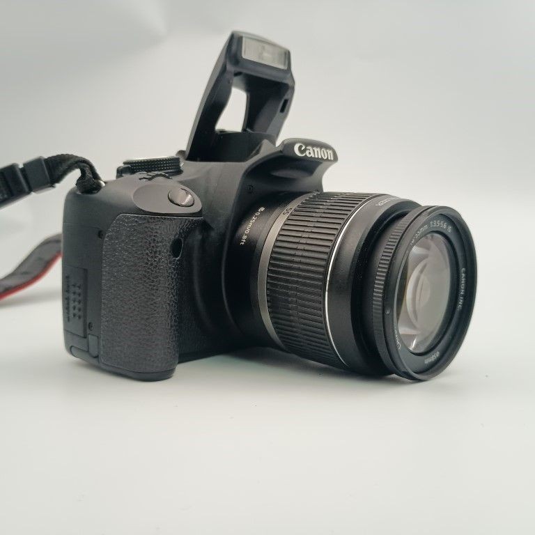 Canon EOS Kiss X3 18-55mm F3.5-5.6 55-250mm F4-5.6 Digital SLR