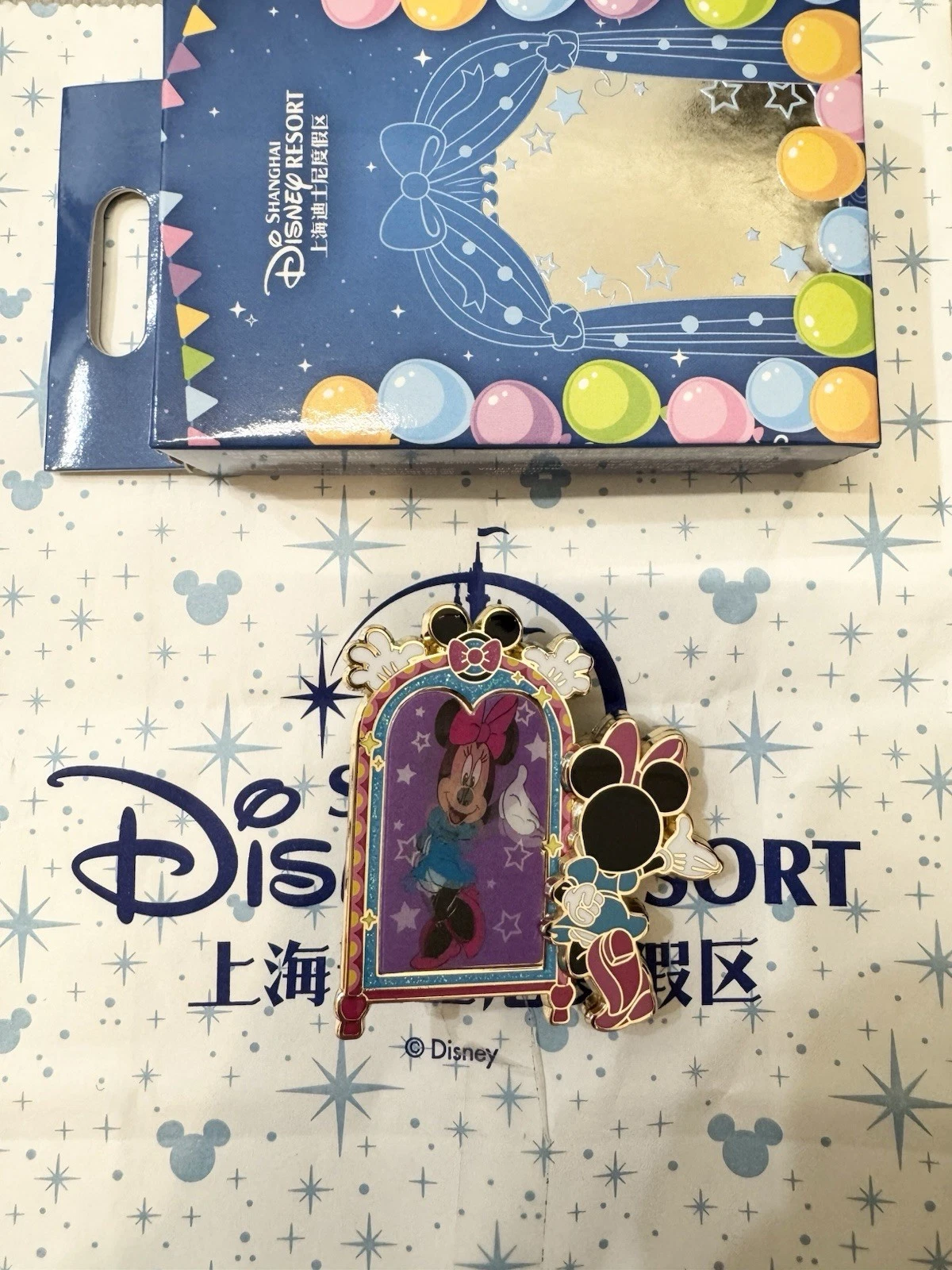 Shanghai Disney Trading Day Mirror Series Mystery Box Pin Minnie Mouse