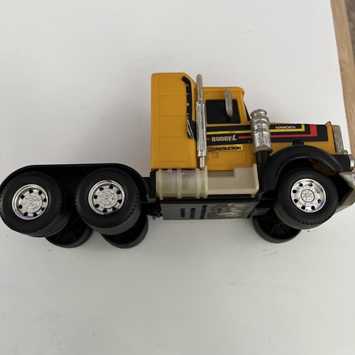 1993 Buddy L Yellow Kenworth Semi. 8.5” Long. Non Working Lights And Sounds. - Picture 3 of 6