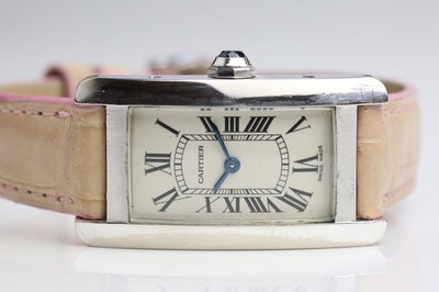 Cartier Tank Americaine Damenuhr 18 Karat Gold, elfenbeinfarbenes Zifferblatt, 2489