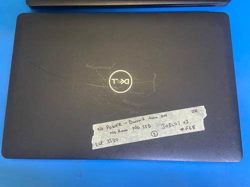 JOBLOT x3 DELL LATITUDE 3580 i5-7TH GEN? NO RAM NO SSD SPARES FAULTY F68 - Picture 9 of 13
