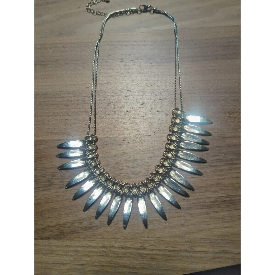 Unbranded Tribal Feather Necklace Gold Tone Choker Statement Piece - Image 4 of 4