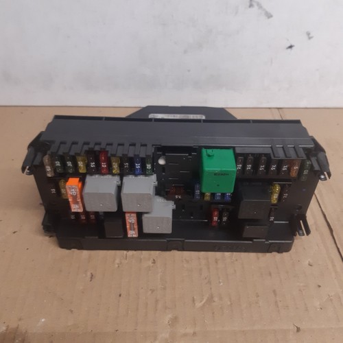 MERCEDES C CLASS W204 SAM MODULE FUSE BOX CONTROL UNIT A2049009701 (130) - Picture 7 of 13