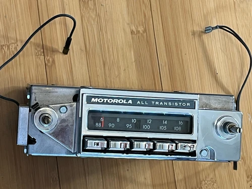 Vintage Motorola All Transistor Powered AM FM Car Audio Radio, Rare - Untested