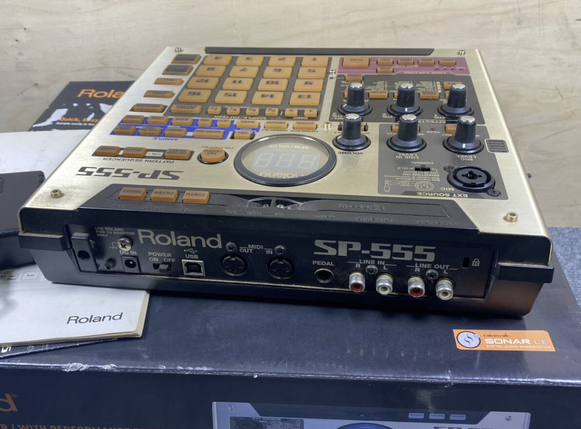 【極美品】Roland ローランド SP-555 サンプラー Roland SP-555 Creative Sampler with Performance Effects | eBay
