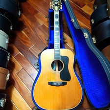 Chitarra acustica Guild D55 1979 con custodia