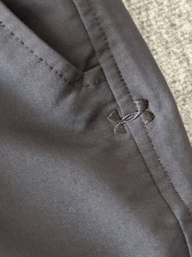 Under Armour UA Golf Pants Mens 38x32 Black Stretch Notch Cuff Performance - Picture 12 of 13