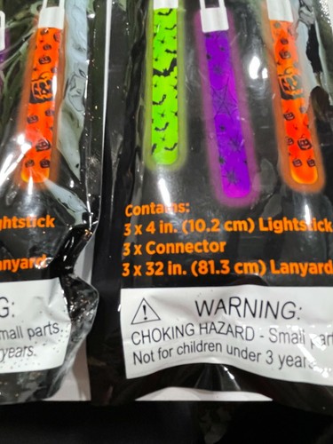 Halloween Glow Pendant Necklace lot of 4 light up the night Kids - Picture 3 of 6