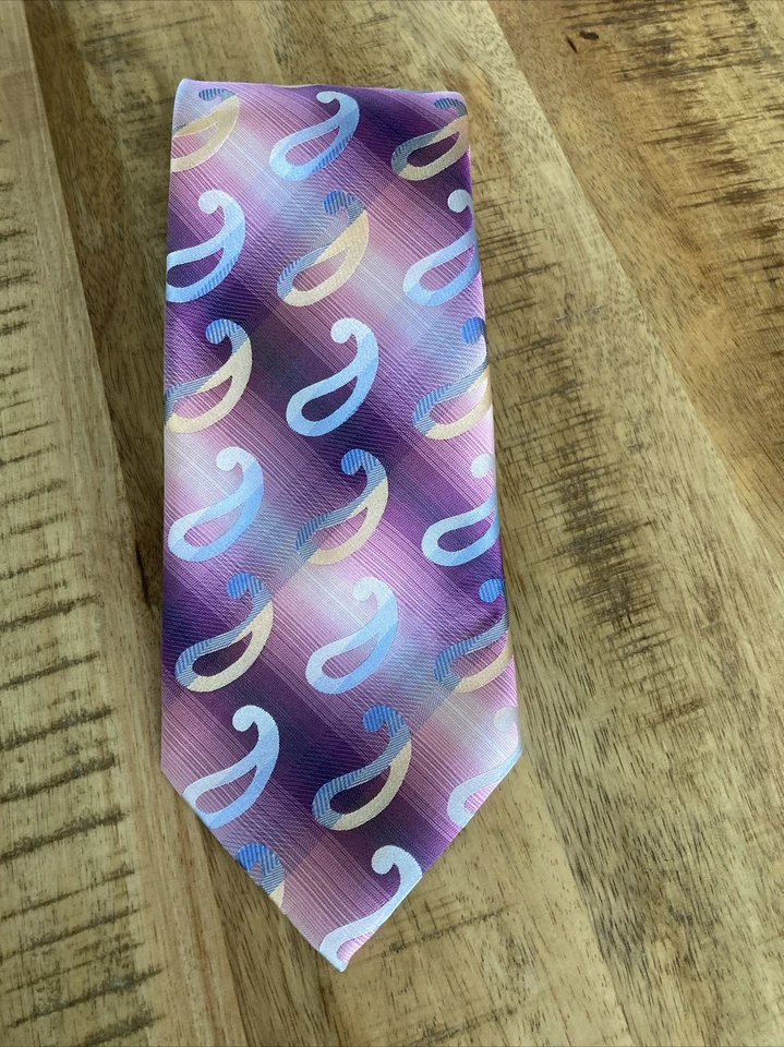 Kenneth Cole NY Para hombres MAUVE Paisley Seda Corbata Cuello 59” X 4” HERMOSA Foto 4 de 4