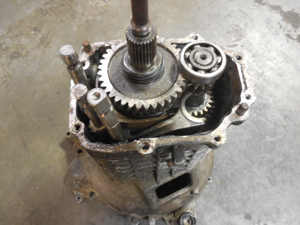 BMW Manual Gearbox 474513 / 6 70's 80's? For parts or pieces Transmission - Изображение 2 из 4