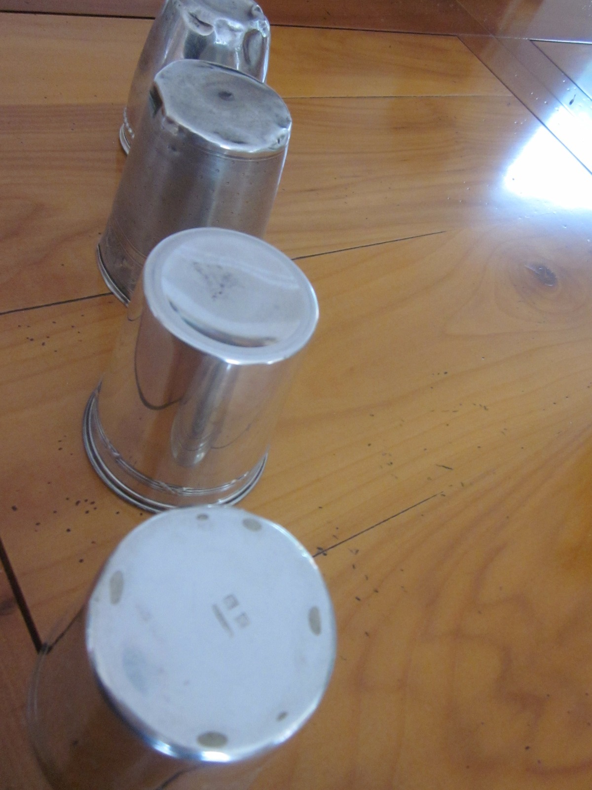 timbales ou curons en argent minerve et gobelet d'étude M. A. A