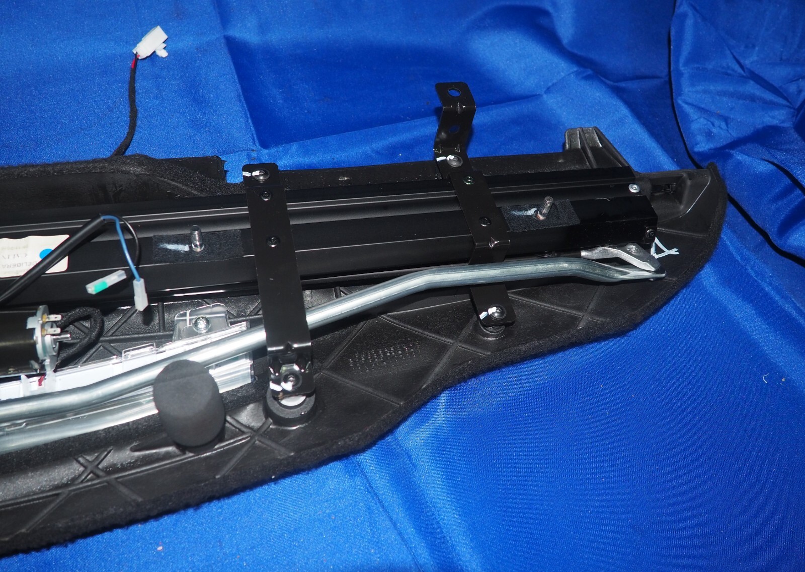 2014-2021 Maserati Quattroporte Interior Rear Glass Sunshade Roller Blind OEM