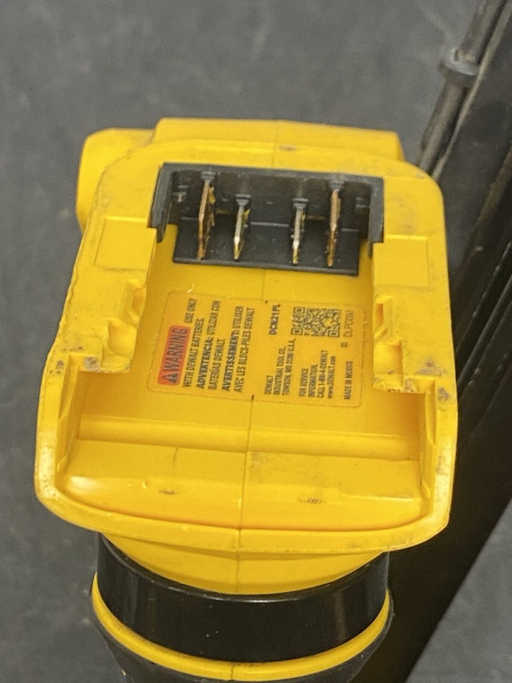 DEWALT DCN21PL 20V 21Degree Cordless Framing Nailer Gun FOR PARTS OR